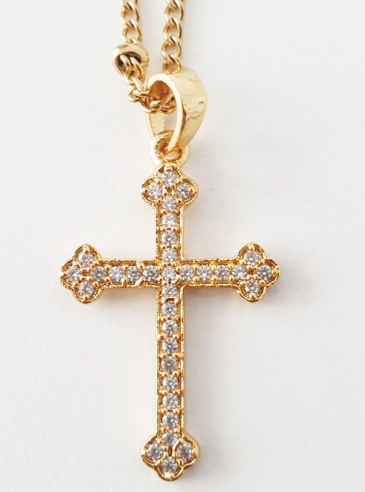Colar dourado com cruz adornada com zircónias